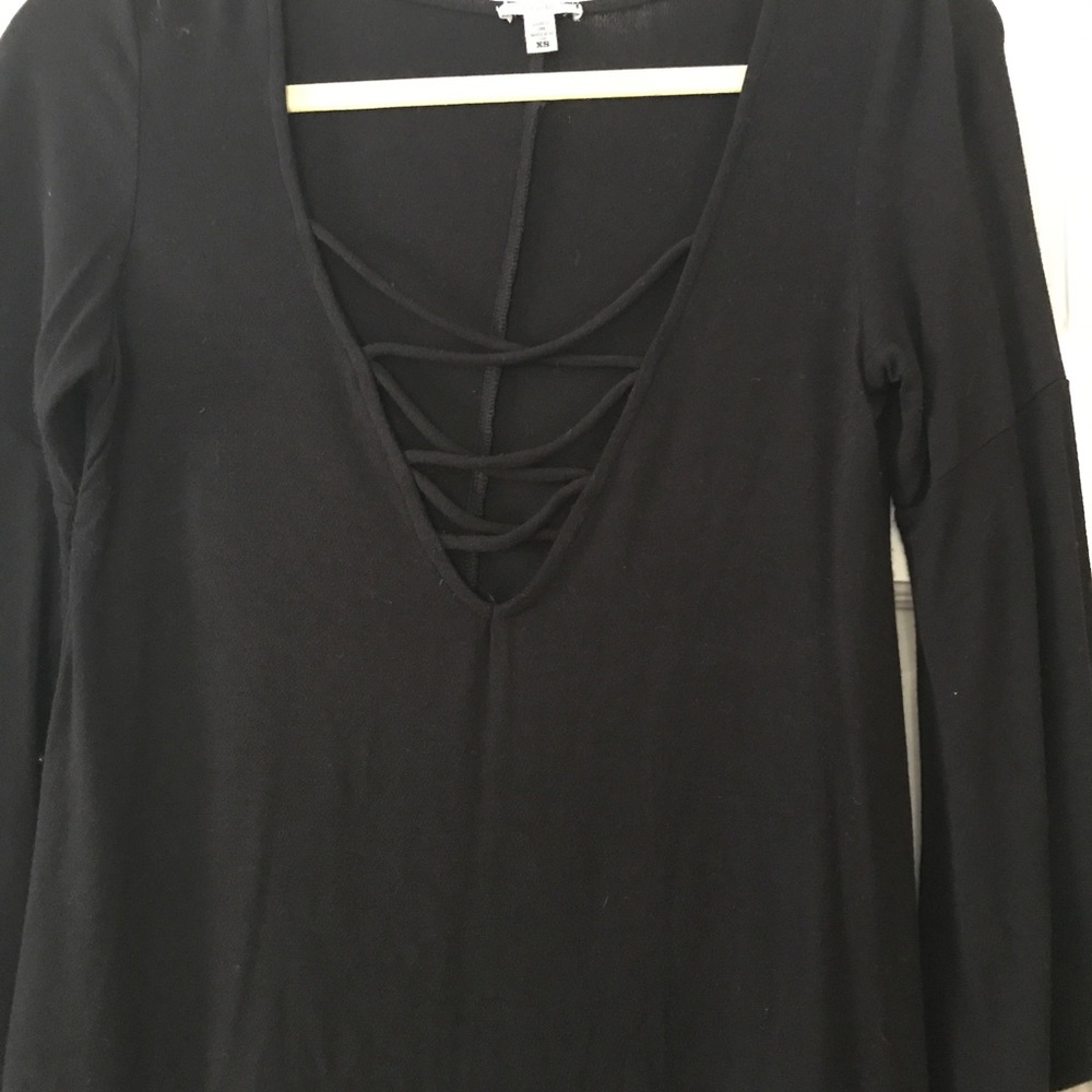 Ecoté Bonita Plunge Tunic Top - Picture 7 of 8